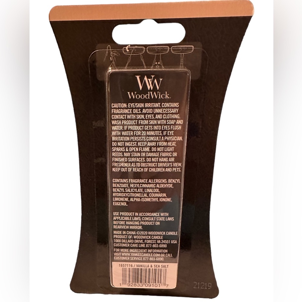 New Woodwick Auto Reed Starter Kit with 3 packages of assorted refills - Picture 2 of 5